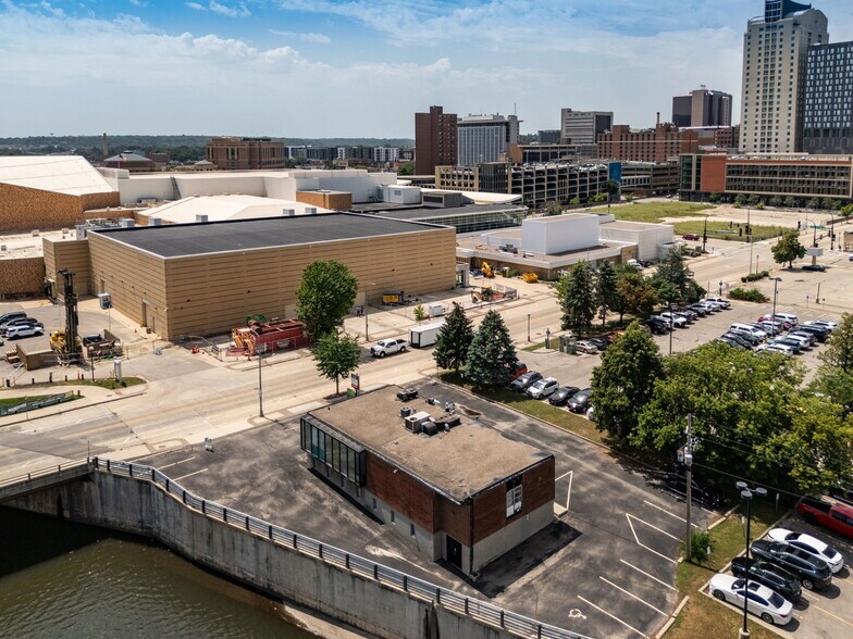 307 E Center St, Rochester, MN à vendre - Photo de l’immeuble – Image 3 sur 60