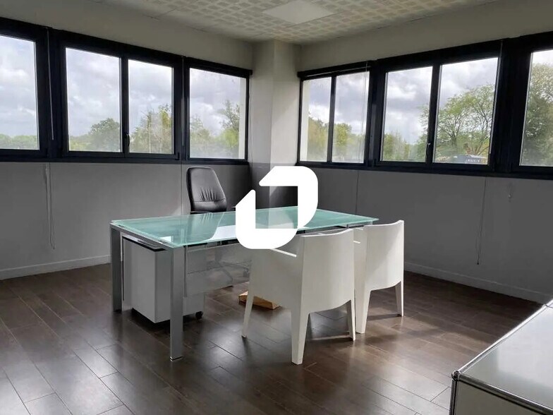 Bureau dans Mérignac à louer - Photo de l’immeuble – Image 3 sur 7