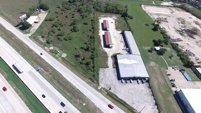 25635 Southwest Fwy, Rosenberg, TX - VUE AÉRIENNE  vue de carte - Image1