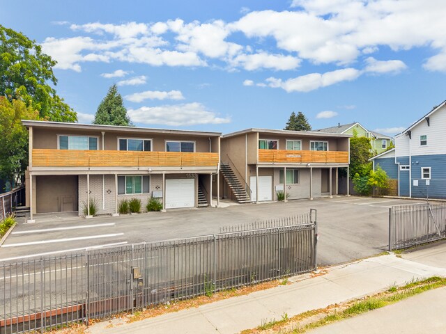1533-1537 Harmon St, Berkeley, CA à vendre - Photo de l’immeuble – Image 3 sur 19