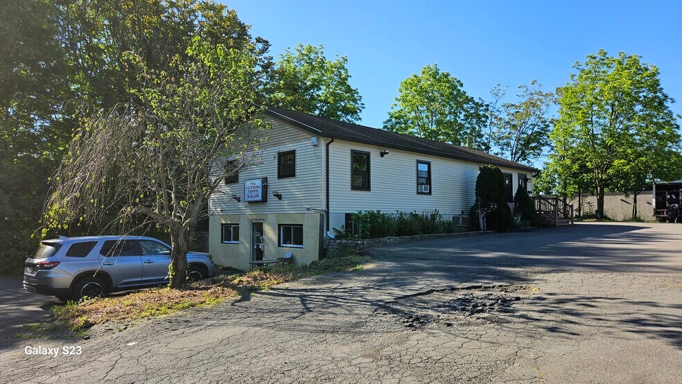 1430 Route 300, Newburgh, NY à vendre - Photo de l’immeuble – Image 1 sur 3