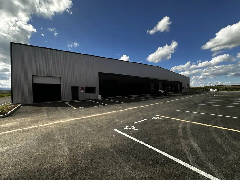 Local d'activités dans Fegersheim à vendre - Photo de l’immeuble – Image 2 sur 6