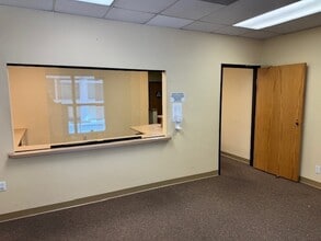 652 Petaluma Ave, Sebastopol, CA à louer Photo de l’immeuble– Image 2 sur 17