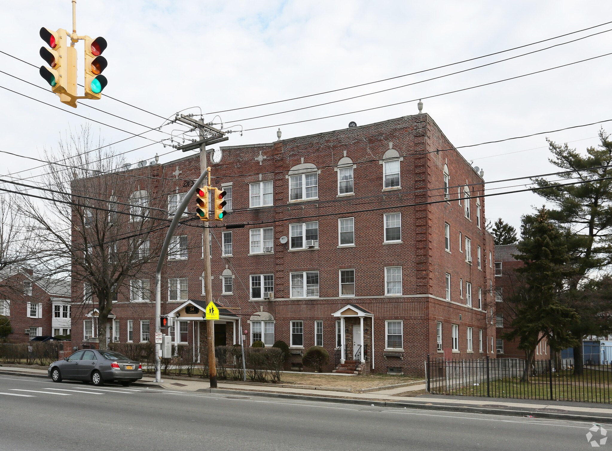 54 Greenwich St, Hempstead, NY à vendre Photo principale– Image 1 sur 5