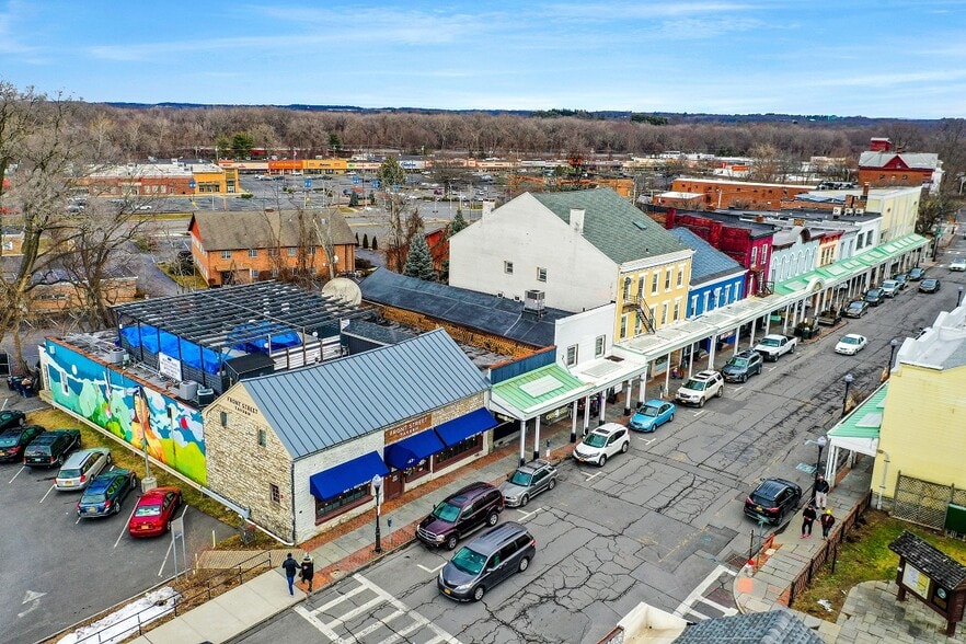 63 N Front St, Kingston, NY à vendre - Photo de l’immeuble – Image 2 sur 29