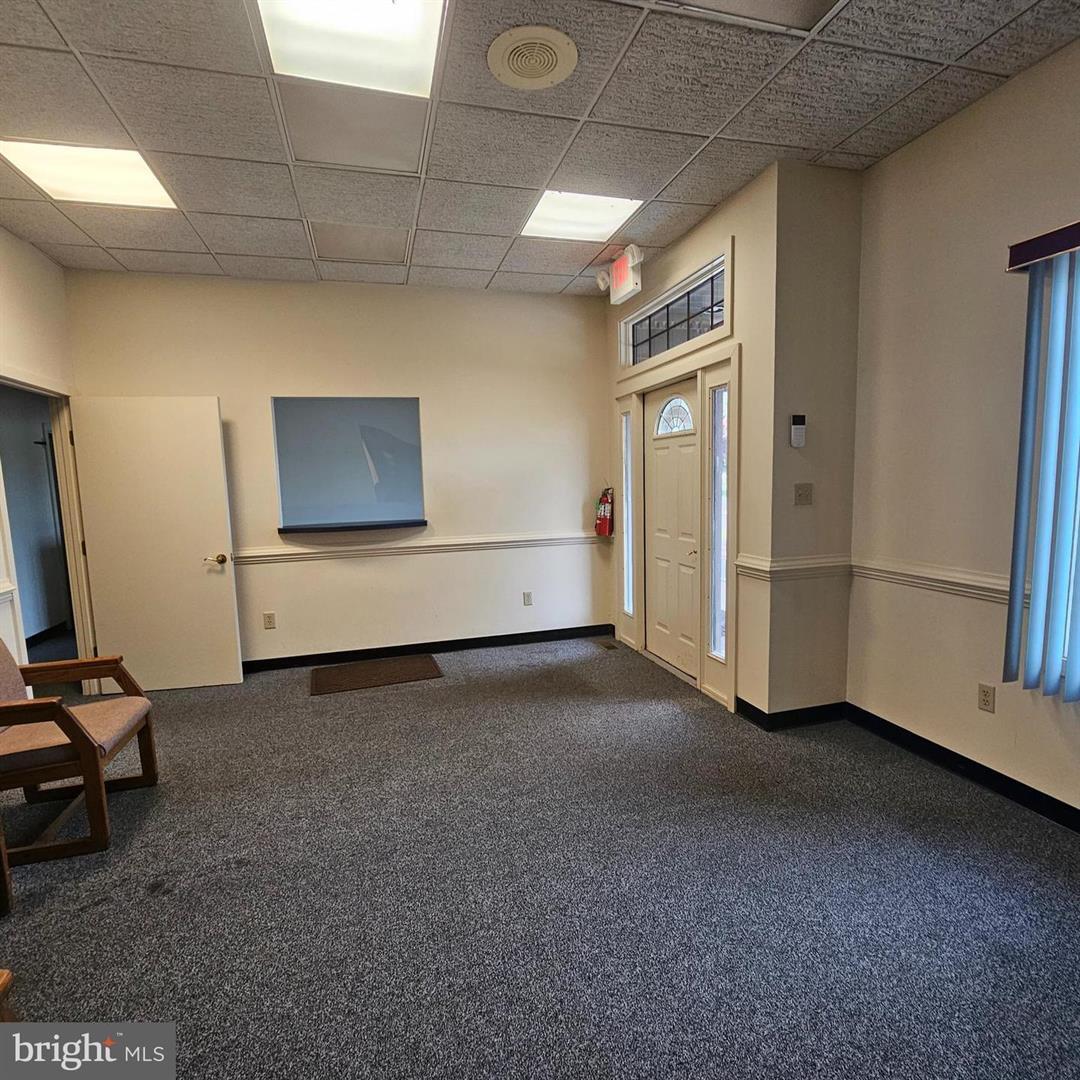 681 S Broadway, Pennsville, NJ à louer Photo intérieure– Image 1 sur 2