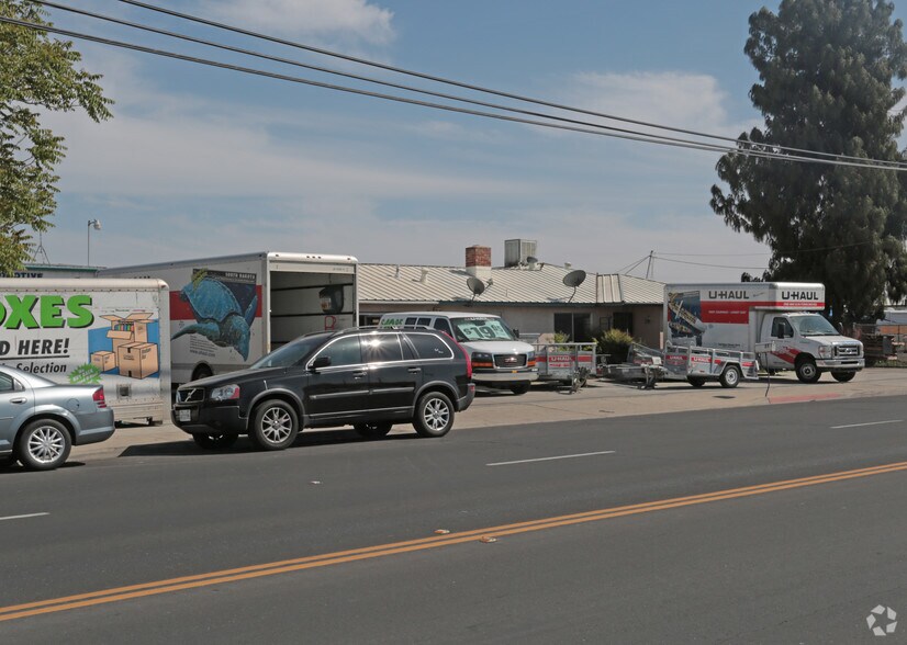 25 Sunnyside Ave, Clovis, CA à vendre - Photo de l’immeuble – Image 3 sur 12