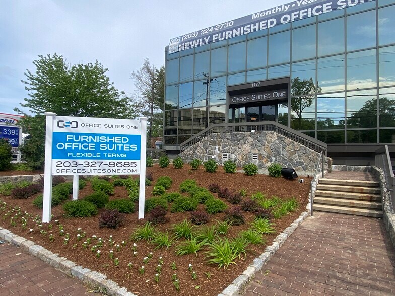 1177 High Ridge Rd, Stamford, CT à louer - Photo de l’immeuble – Image 3 sur 12