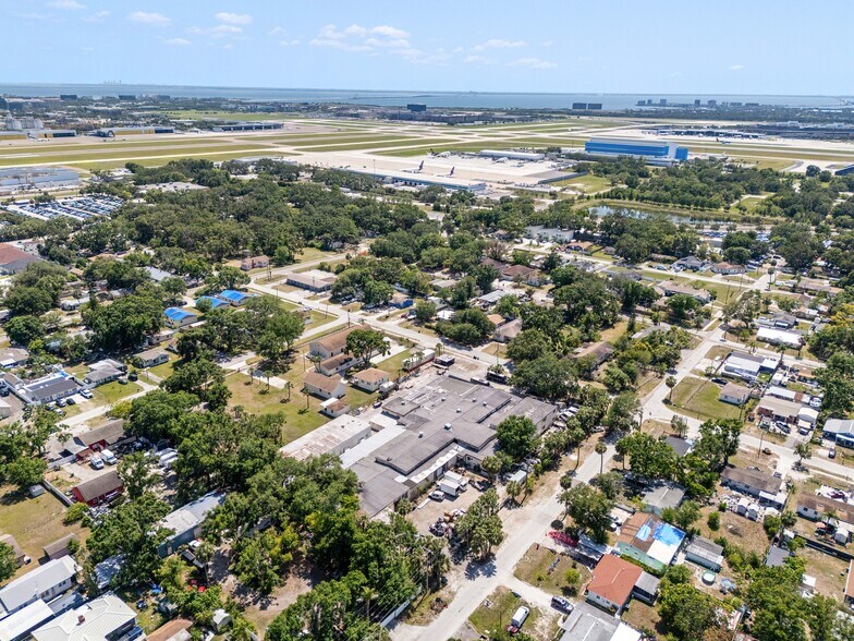 4214 W Virginia Ave, Tampa, FL à vendre - Photo de l’immeuble – Image 2 sur 10