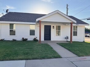8781 3rd St, Frisco, TX à louer Photo intérieure– Image 1 sur 4