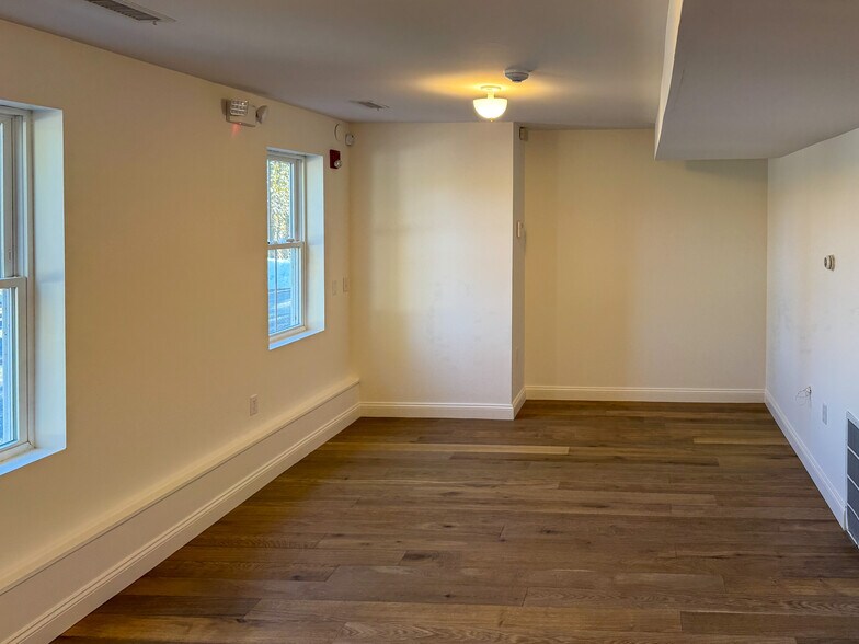 139 Rt 6A, Orleans, MA à louer - Photo de l’immeuble – Image 3 sur 8