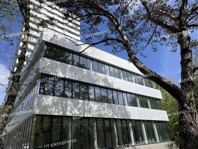 Plus de détails pour Bureau à louer