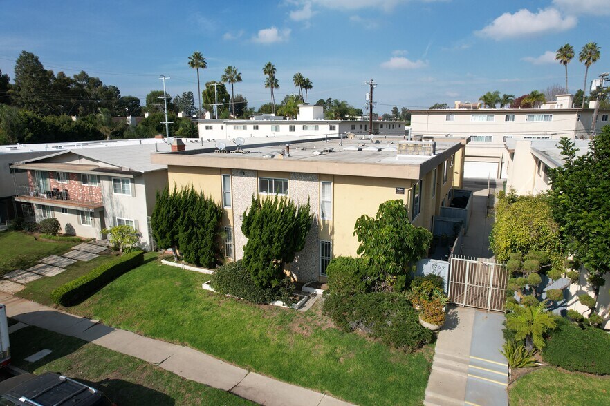 7769 Saint Bernard St, Playa Del Rey, CA à vendre - Photo de l’immeuble – Image 3 sur 8
