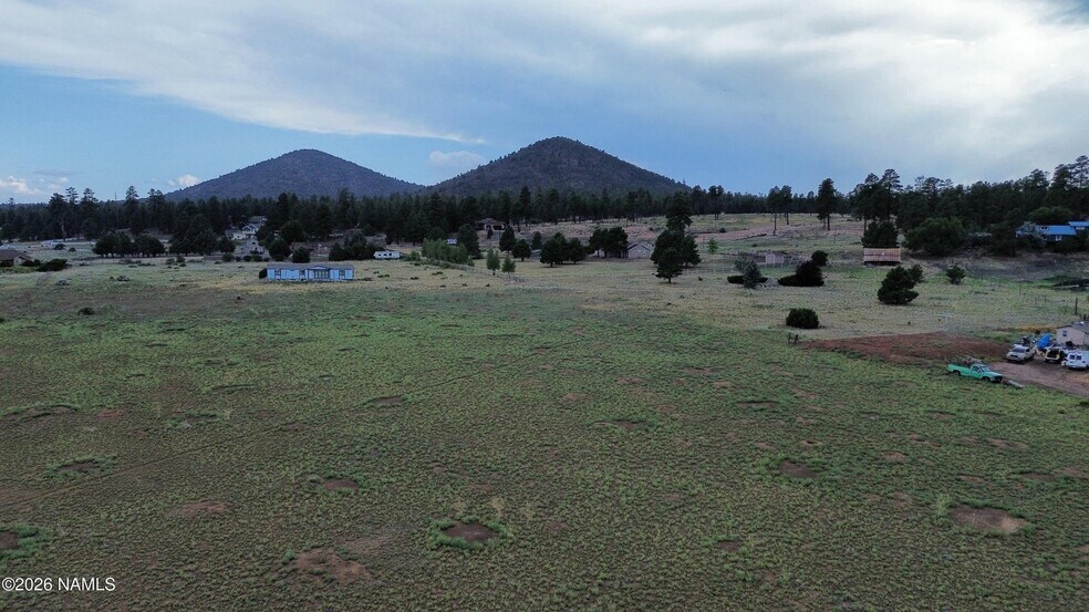 7542 E Rope Rd, Flagstaff, AZ à vendre - Photo de l’immeuble – Image 3 sur 14
