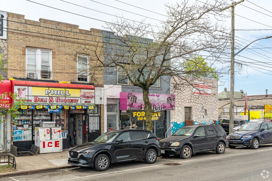 Merrick Blvd, Laurelton, NY à vendre - Photo de l’immeuble – Image 2 sur 5