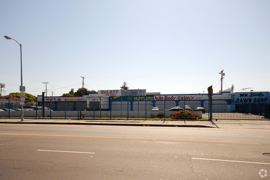 3790-3796 S Western Ave, Los Angeles, CA à louer - Photo de l’immeuble – Image 3 sur 3