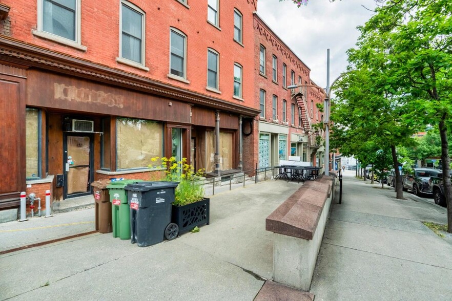 137 Rue Frontenac, Sherbrooke, QC à louer - Photo de l’immeuble – Image 2 sur 4