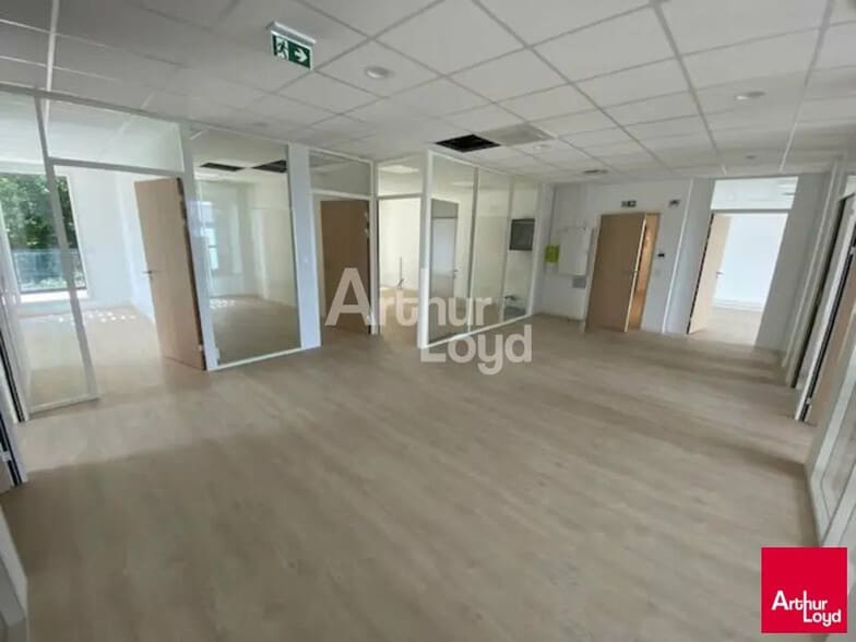 Bureau dans Beaucouzé à louer - Photo intérieure – Image 2 sur 4