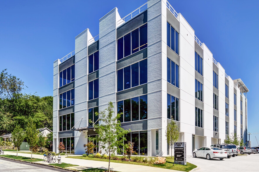 746 Willoughby Way NE, Atlanta, GA à louer - Photo de l’immeuble – Image 1 sur 17