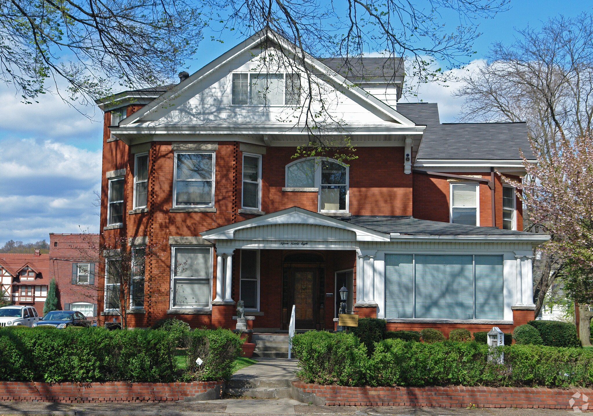 1598 kanawha Blvd E, Charleston, WV à vendre Photo principale– Image 1 sur 3