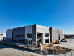 100 Stephens St, Arlington, TX à vendre Photo de l’immeuble– Image 2 sur 3