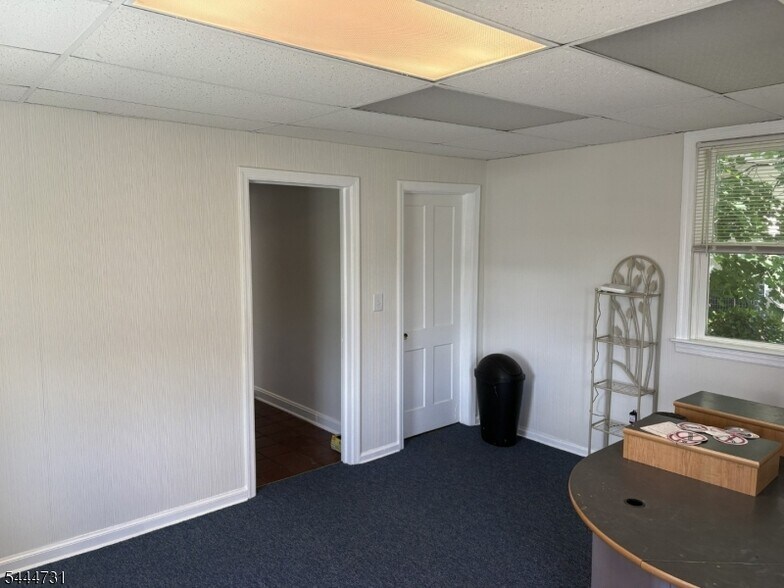 7 E High St, Somerville, NJ à louer - Photo de l’immeuble – Image 2 sur 8