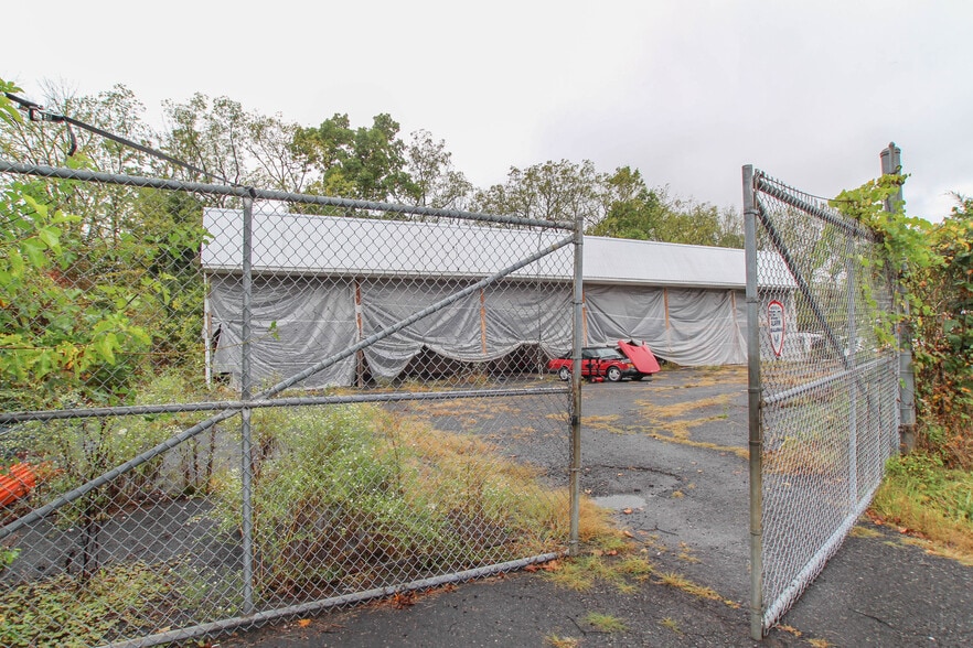 313 Big Rd, Zieglerville, PA à louer - Photo de l’immeuble – Image 1 sur 14