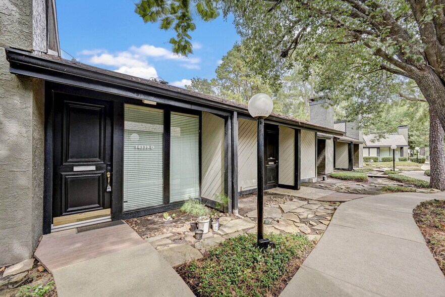 14339 Torrey Chase Blvd, Houston, TX à vendre - Photo de l’immeuble – Image 2 sur 7