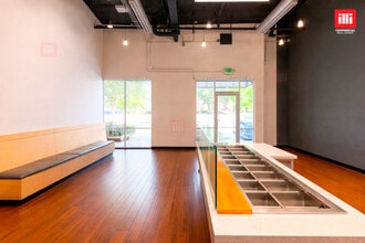 20790 Nordhoff St, Chatsworth, CA à louer Photo intérieure– Image 2 sur 9