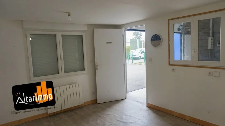 Local d’activités dans Champhol à louer - Photo de l’immeuble – Image 3 sur 4