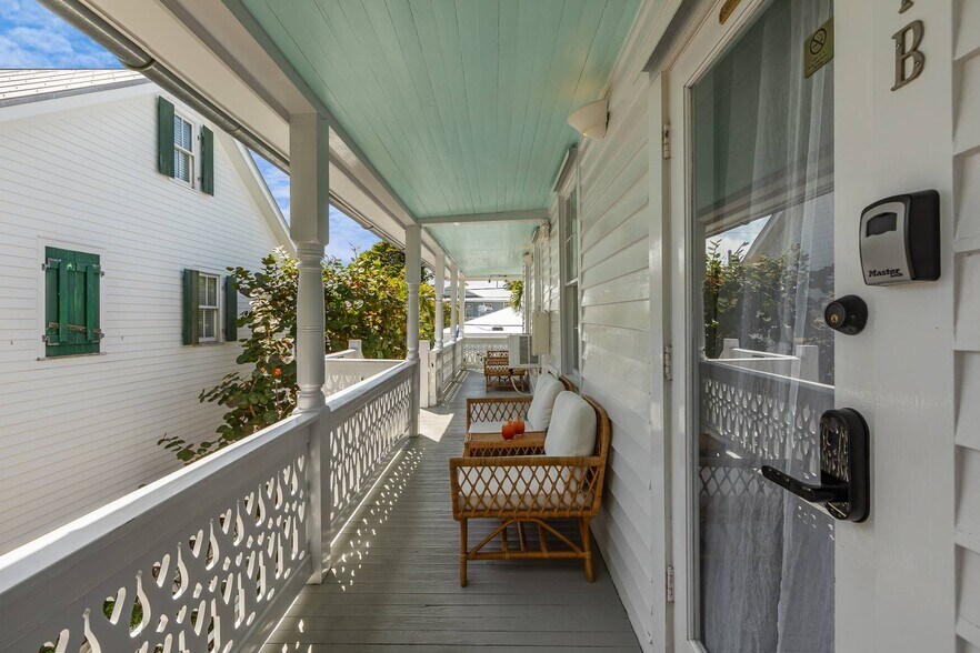 1117 Duval St, Key West, FL à vendre - Photo de l’immeuble – Image 3 sur 54