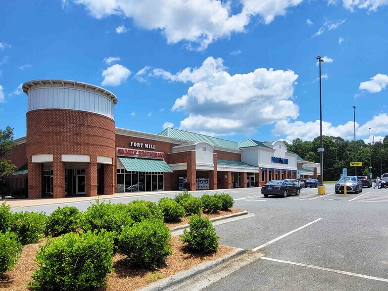 1346-1354 Highway 160 E, Fort Mill, SC à louer - Photo de l’immeuble – Image 2 sur 7