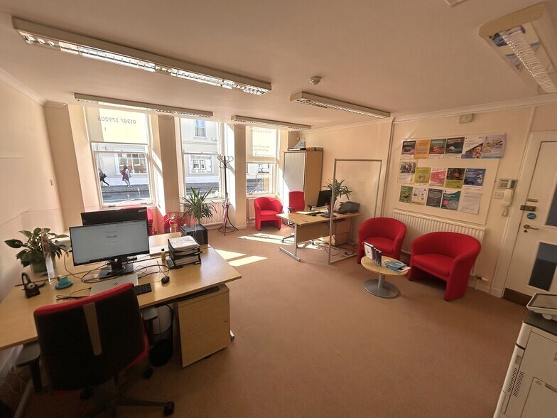 17 Buccleuch St, Dumfries à louer - Photo de l’immeuble – Image 2 sur 5