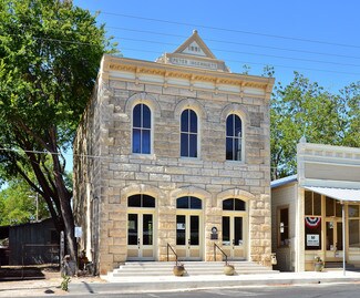 Plus de détails pour 725 High St, Comfort, TX - Local commercial à vendre
