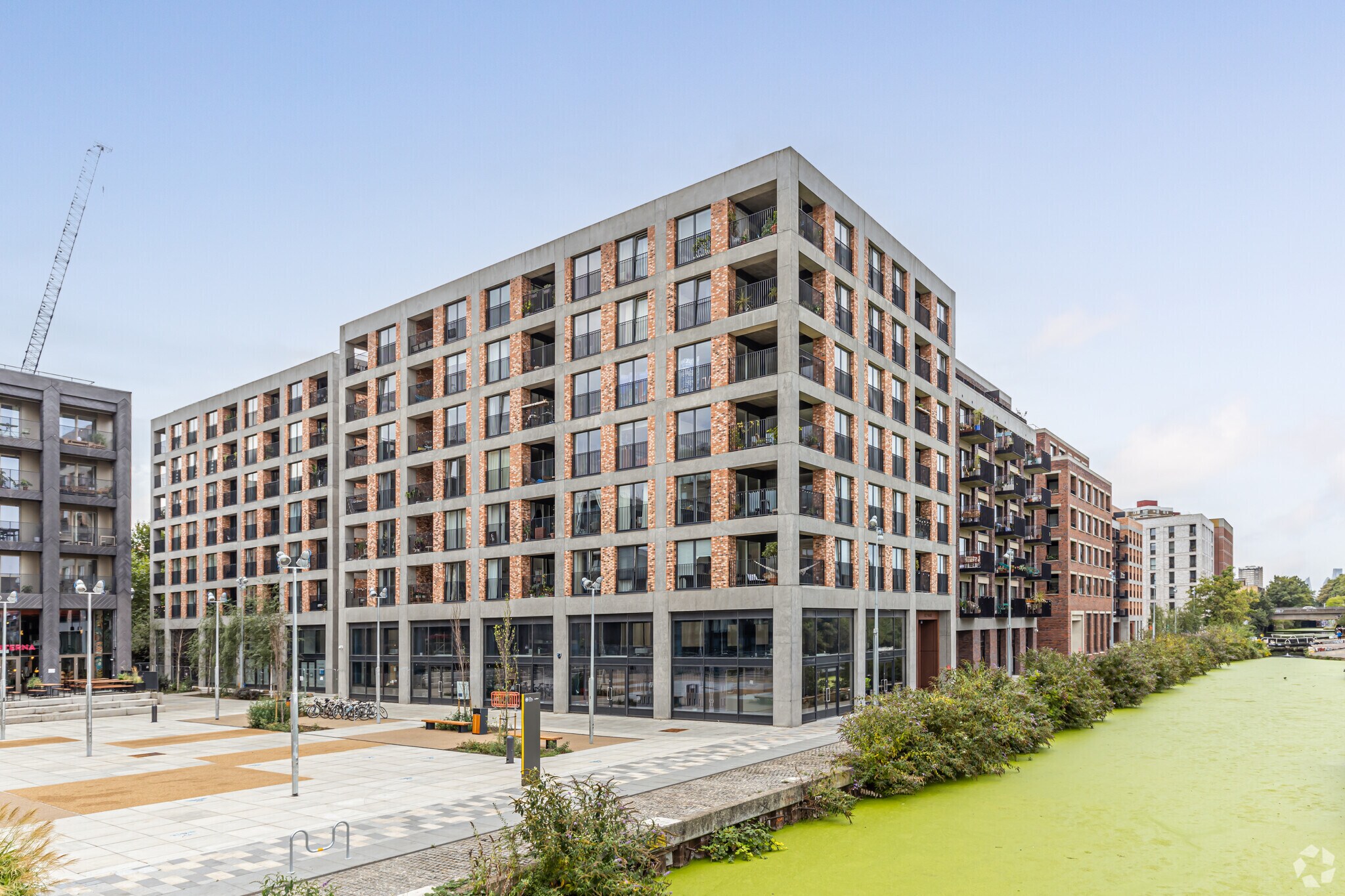 13 Rookwood Way, Londres à louer Photo de l’immeuble– Image 1 sur 16