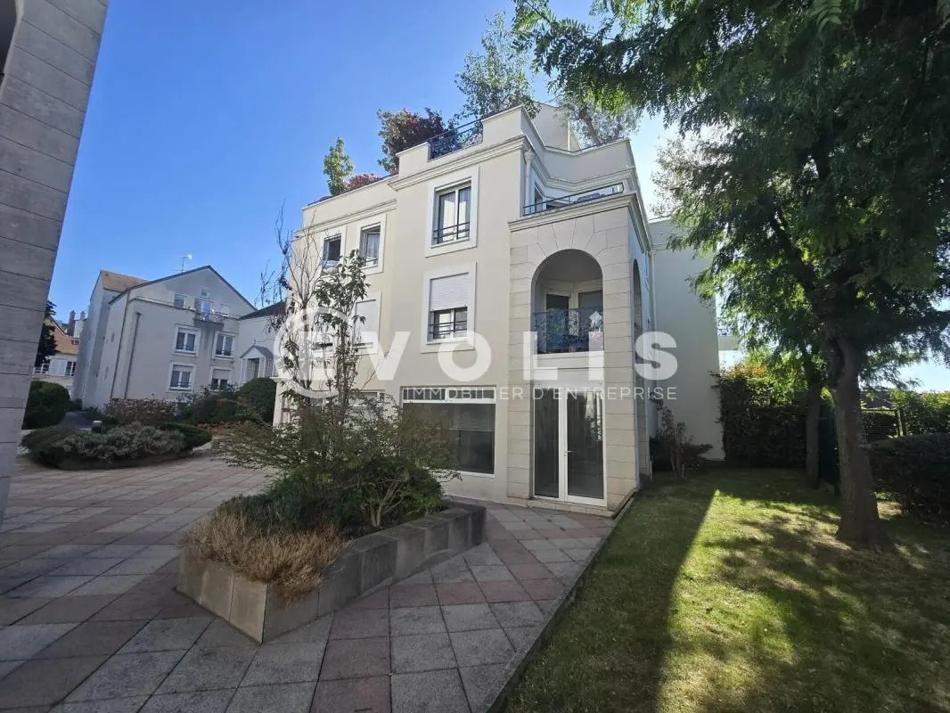 Bureau dans Verrières-le-Buisson à louer Photo de l’immeuble– Image 1 sur 10