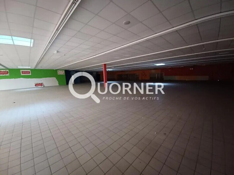 Local commercial dans Reims à louer - Photo de l’immeuble – Image 2 sur 18