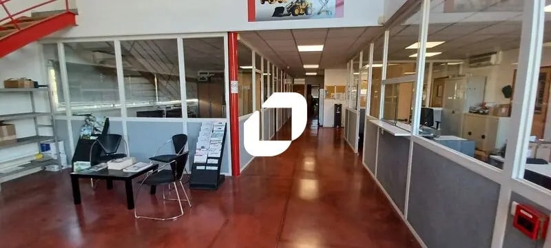 Bureau dans Fabrègues à louer - Photo de l’immeuble – Image 2 sur 10