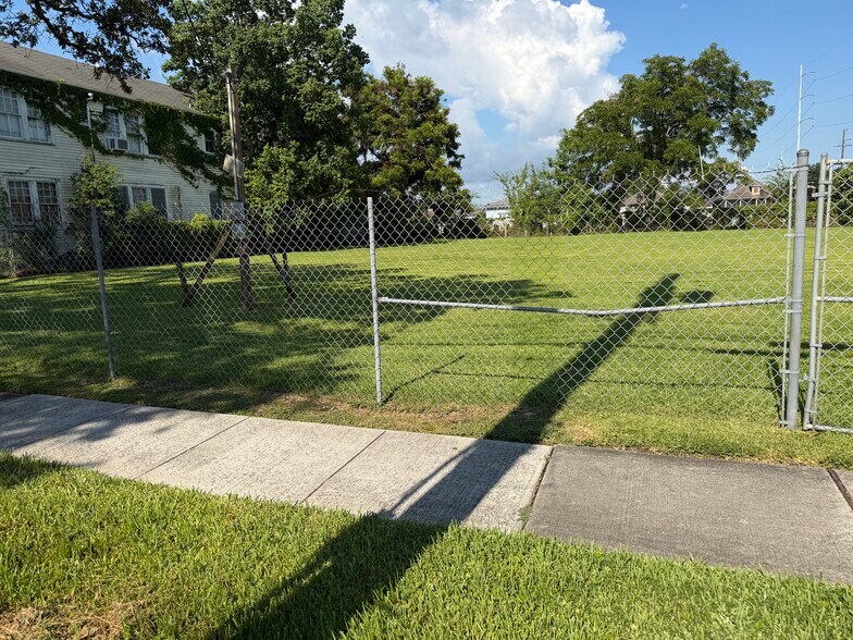 4338 Elysian Fields Ave, New Orleans, LA à vendre - Photo de l’immeuble – Image 3 sur 10