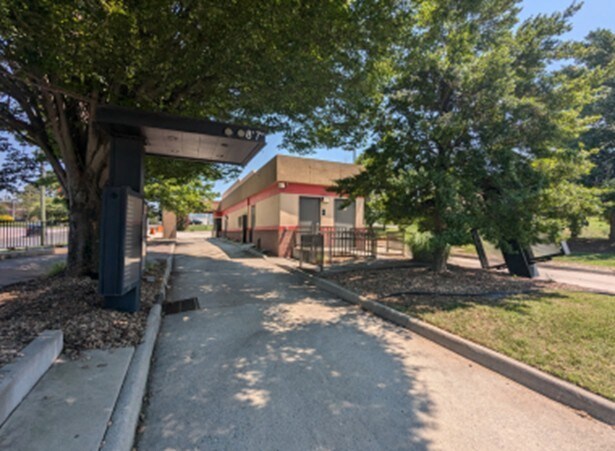 2901 Candlers Mountain Rd, Lynchburg, VA à vendre - Photo de l’immeuble – Image 3 sur 9