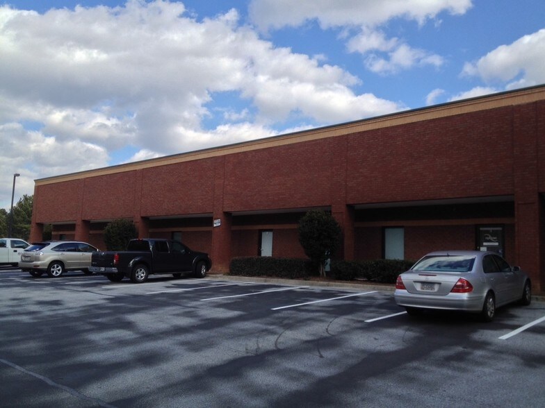 3750 Hewatt Ct, Snellville, GA à louer - Photo de l’immeuble – Image 3 sur 4