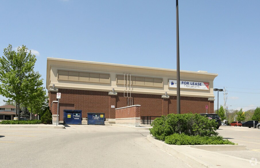 290-300 King George Rd, Brantford, ON à louer - Photo de l’immeuble – Image 2 sur 2