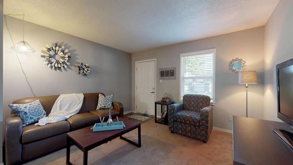 301 E 12th St, Greenville, NC à vendre - Photo intérieure – Image 2 sur 14