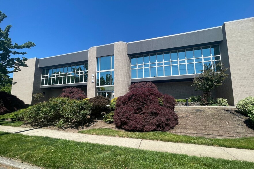 418 Meadow St, Fairfield, CT à louer - Photo de l’immeuble – Image 1 sur 9