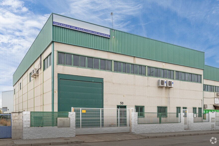 Industriel/Logistique dans Móstoles, Madrid à louer - Photo de l’immeuble – Image 2 sur 5