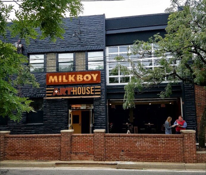 7416 Baltimore Ave, College Park, MD à louer - Photo de l’immeuble – Image 1 sur 4