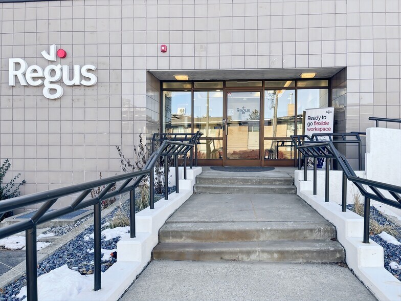 3293 Harrison Blvd, Ogden, UT à louer - Photo de l’immeuble – Image 3 sur 20