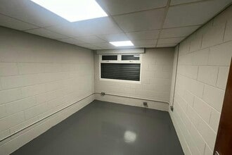 25 Clydesmill Rd, Glasgow à louer Photo intérieure– Image 2 sur 4