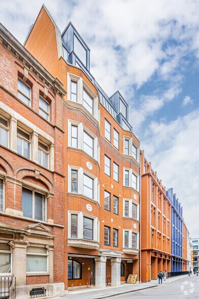 4 Breams, Londres à louer - Photo de l’immeuble – Image 2 sur 3