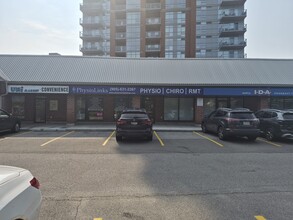 573 Maple Ave, Burlington, ON à louer Photo de l’immeuble– Image 1 sur 23